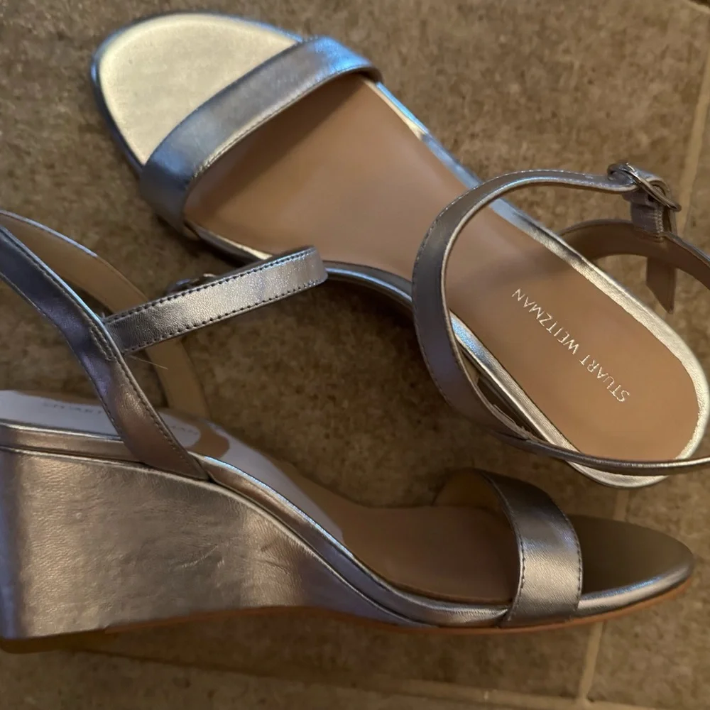 Stuart Weitzman Metallic Silver Sandals - Picture 1 of 4